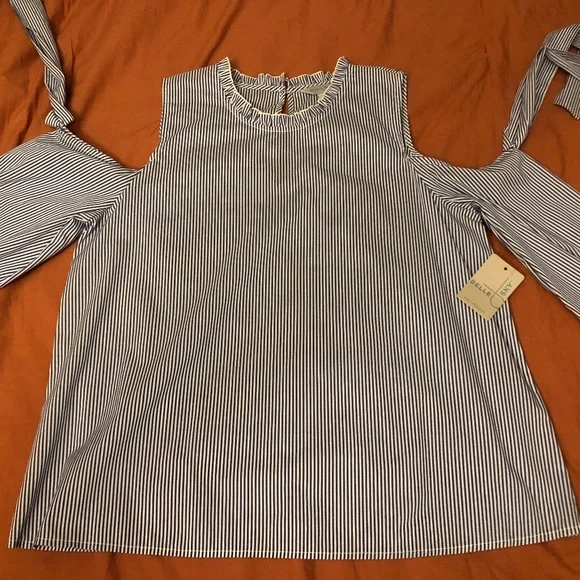 Blouse for sale - Picture 1 of 1
